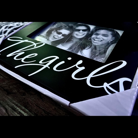 Picture frame - Picture 2 of 3